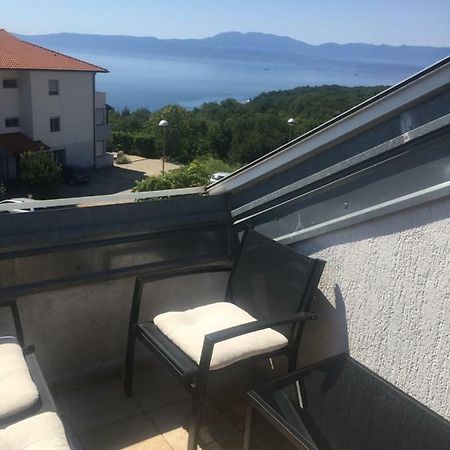 Apartment Doderovic Kostrena Eksteriør billede